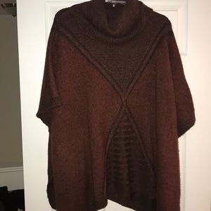 Turtle neck poncho ✨